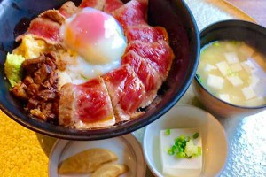 よかよか亭 宮地店［阿蘇 赤牛丼 ランチおすすめ］